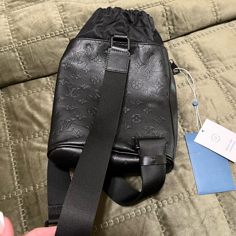Louis Vuitton Sling bag - Picture 2 of 4